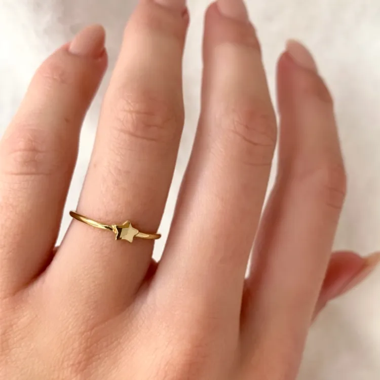 Simple Rings tähti sormus  kullattua hopeaa