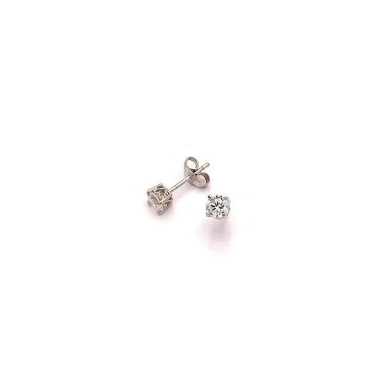 4 mm pyöreitä korvarenkaat 8 karaatin valkokultaa kanssa zirkonia