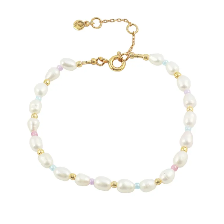 Hultquist Pastel pearl helmi rannekoru  kullattua hopeaa