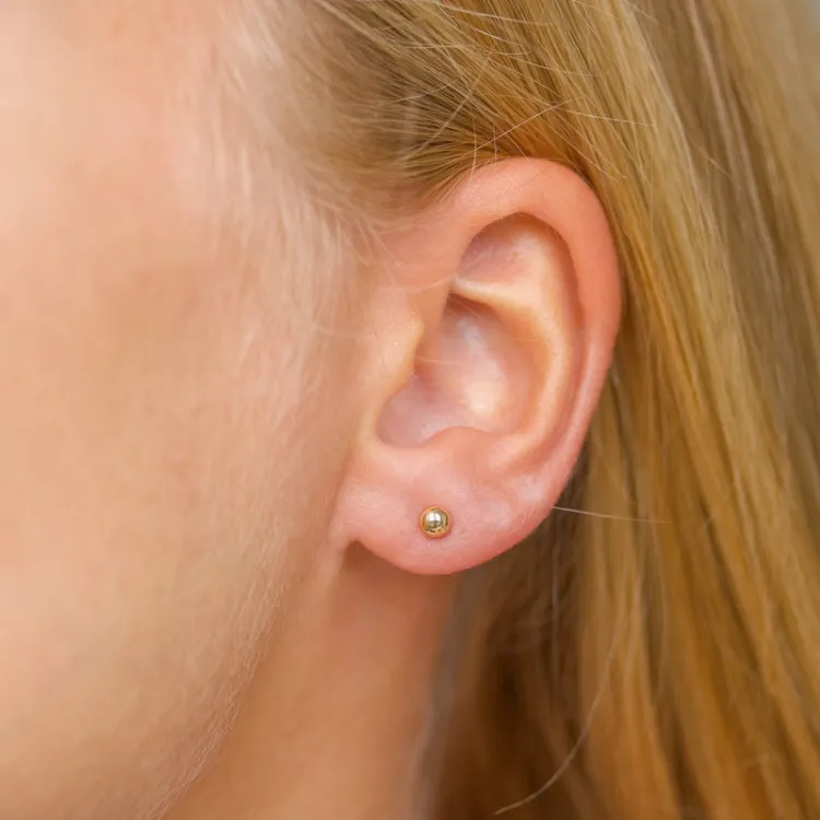 4 mm kuula nappikorvakorut 9 karaatin kultaa - Gold Collection