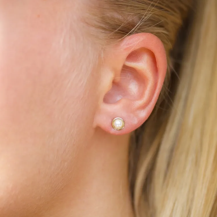 4,5 mm helmi nappikorvakorut 9 karaatin kultaa - Gold Collection