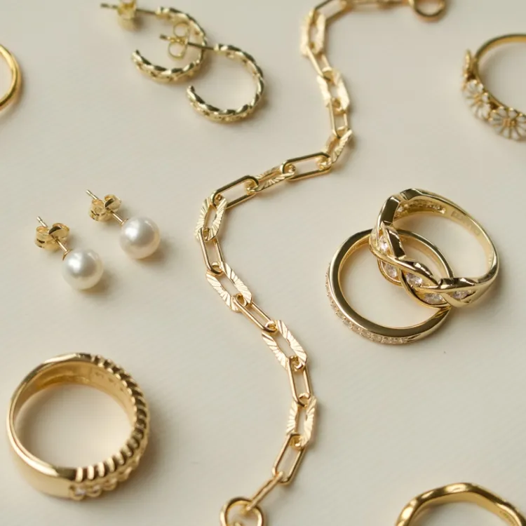 6 mm helmi korvarenkaat 9 karaatin kultaa - Gold Collection
