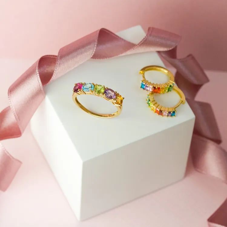 kultaa renkaat: monivärinen sormus 8 karaatin kultaa - Gold Collection