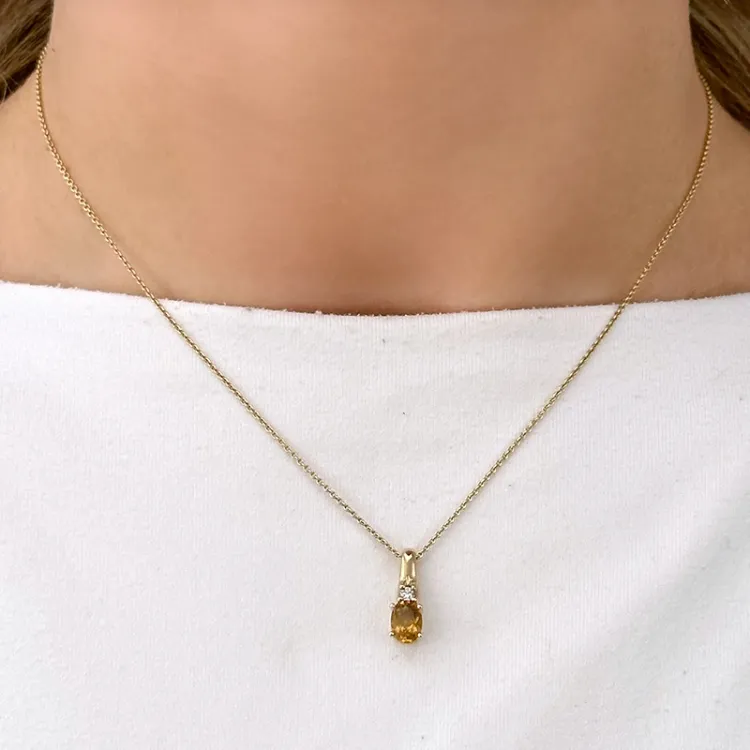 sitriini riipus 14 karaatti kultaa 0,05 ct 0,80 ct