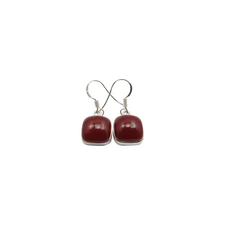 Neliskulmainen punaista korvarenkaat  hopeaa
