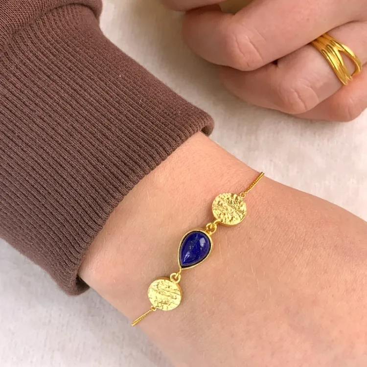 Lapislatsuli rannekoru kullattua hopeaa riipus kullattua hopeaa - Loom Stones