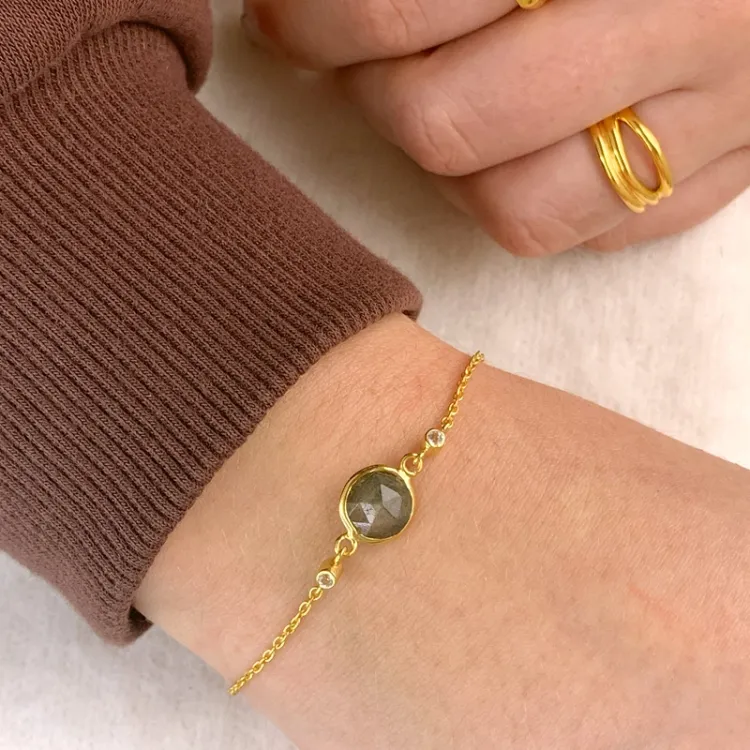 labradoriitti rannekoru kullattua hopeaa riipus kullattua hopeaa - Loom Stones