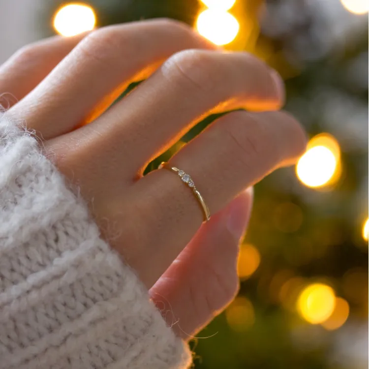 timantti sormus 9 karaatin kultaa 0,07 ct - Simple Diamonds