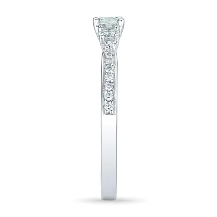 aitoja timantti sormus 14 karaatin valkokultaa 0,30 ct 2 x 0,10 ct 0,11 ct