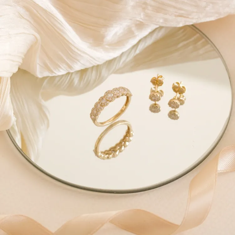 briljantti timanttisormus 14 karaatin kultaa 0,56 ct