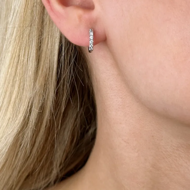 13 mm timantti rengas 14 karaatin valkokultaa kanssa timantti