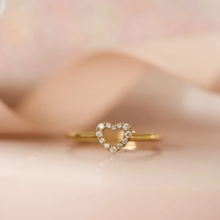 timantti sydänsormukset 14 karaatin kultaa 0,102 ct