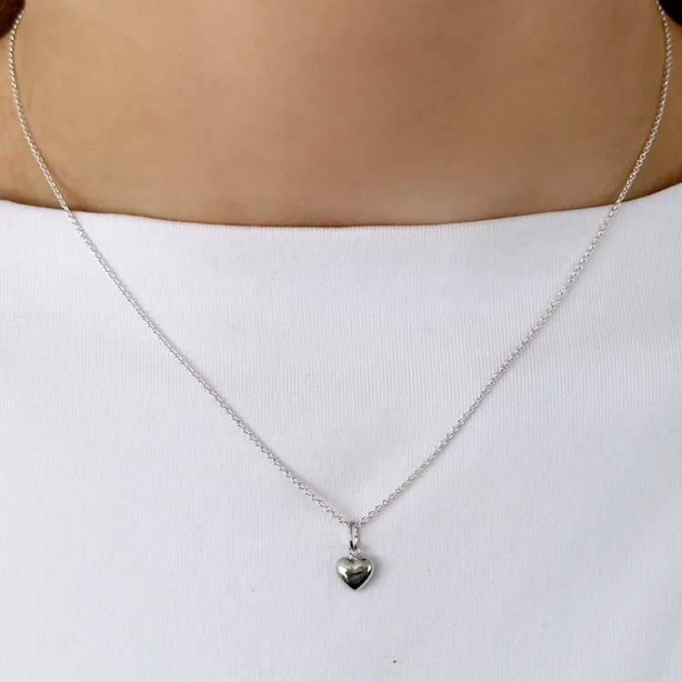 6 x 8 mm sydän riipus  hopeaa