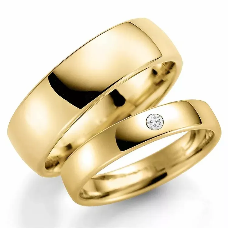 6 ja 4 mm vihkisormusta 14 karaatin kultaa 0,03 ct - setit