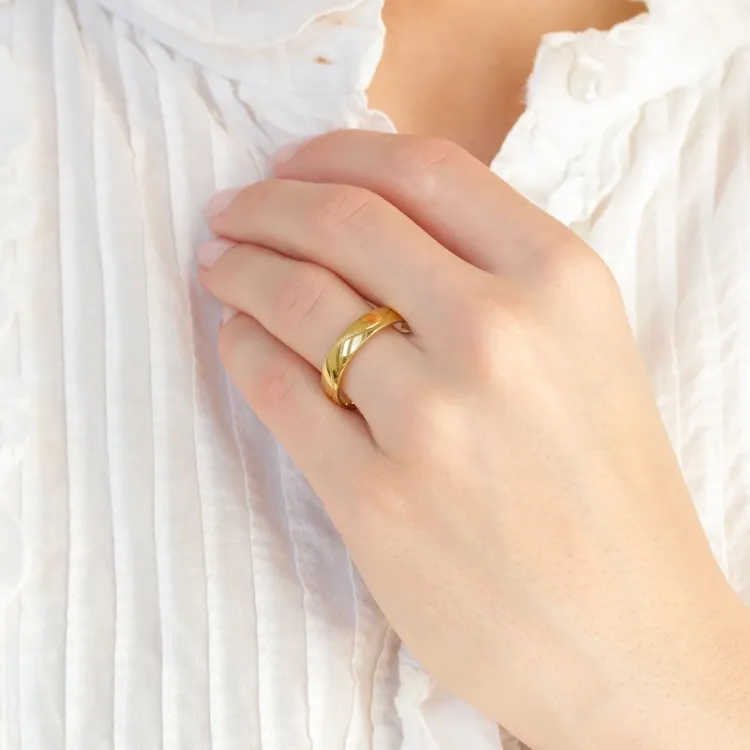 5 mm timantti vihkisormusta 9 karaatin kultaa 0,008 ct ja 0,02 ct - setit