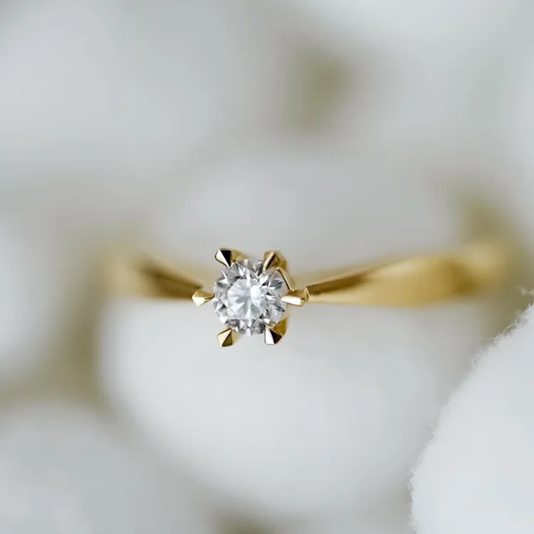 0,20 ct timantti solitaire-sormus 14 karaatin kultaa 0,20 ct