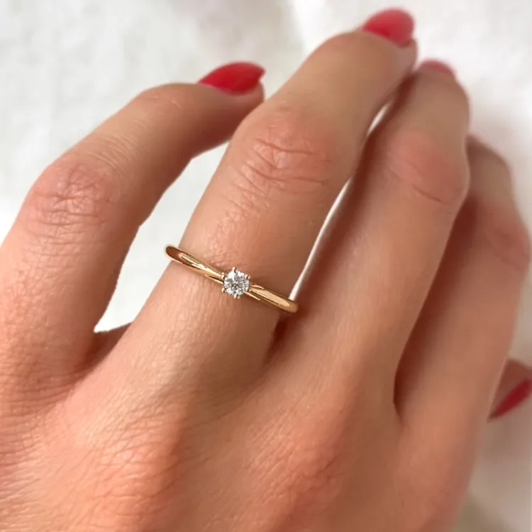 0,10 ct timantti solitaire-sormus 14 karaatin kultaa 0,10 ct