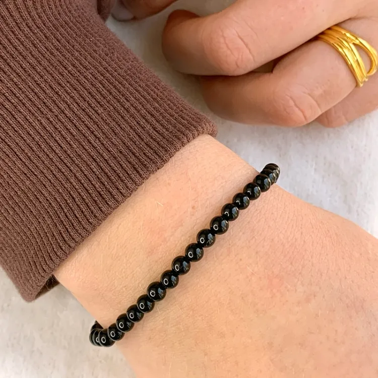 yksinkertainen musta onyx rannekoru kangasnauha - Loom Stones