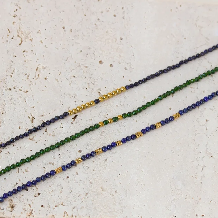 tummansininen, metallinen rannekoru  kivi ja hematite - Loom Stones