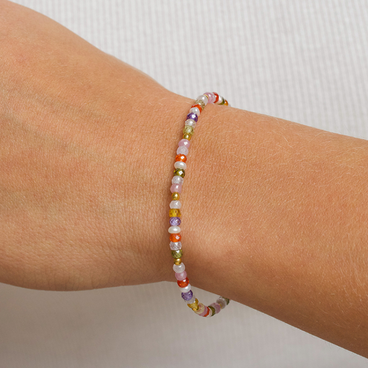 monivärisiä kivi rannekoru  makeanveden helmi - Loom Stones