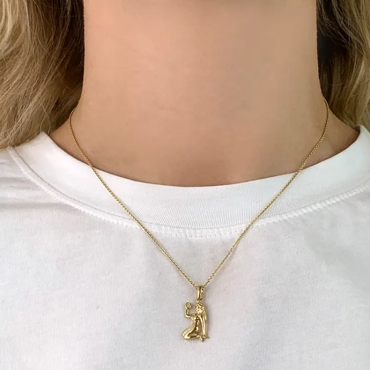 tähtikuvio neitsyt riipus  8 karaatin kultaa - Gold Collection