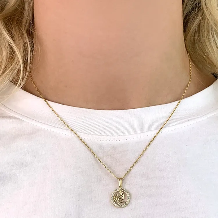tähtikuvio neitsyt zirkoni riipus  8 karaatin kultaa - Gold Collection