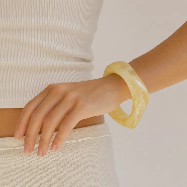keltainen bangle hartsi - AURA