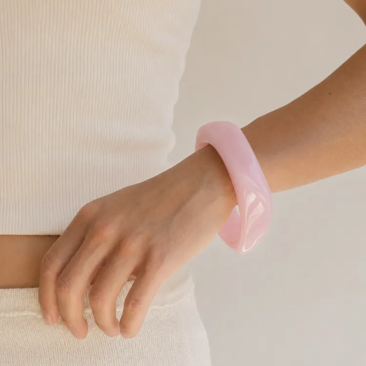 vaaleanpunainen bangle hartsi - AURA