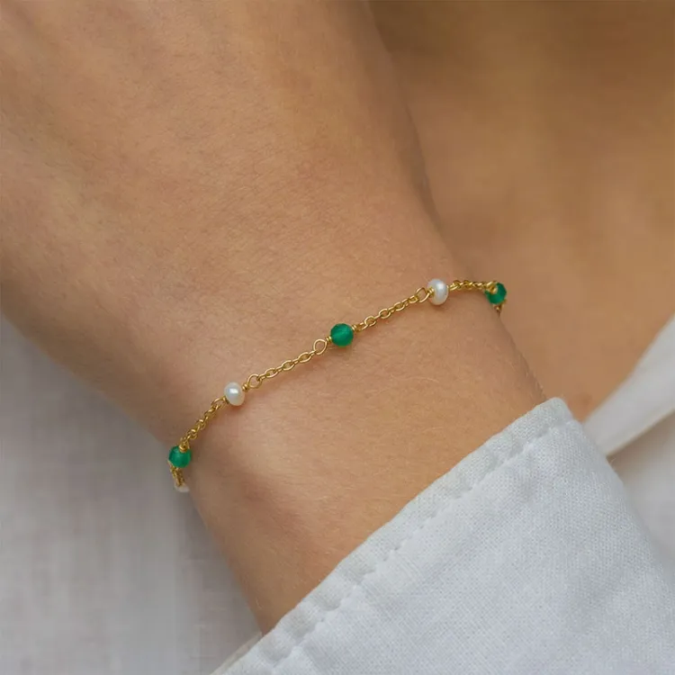 vihreä onyx-kiveä rannekoru kullattua hopeaa  x 4 mm  - Loom Stones