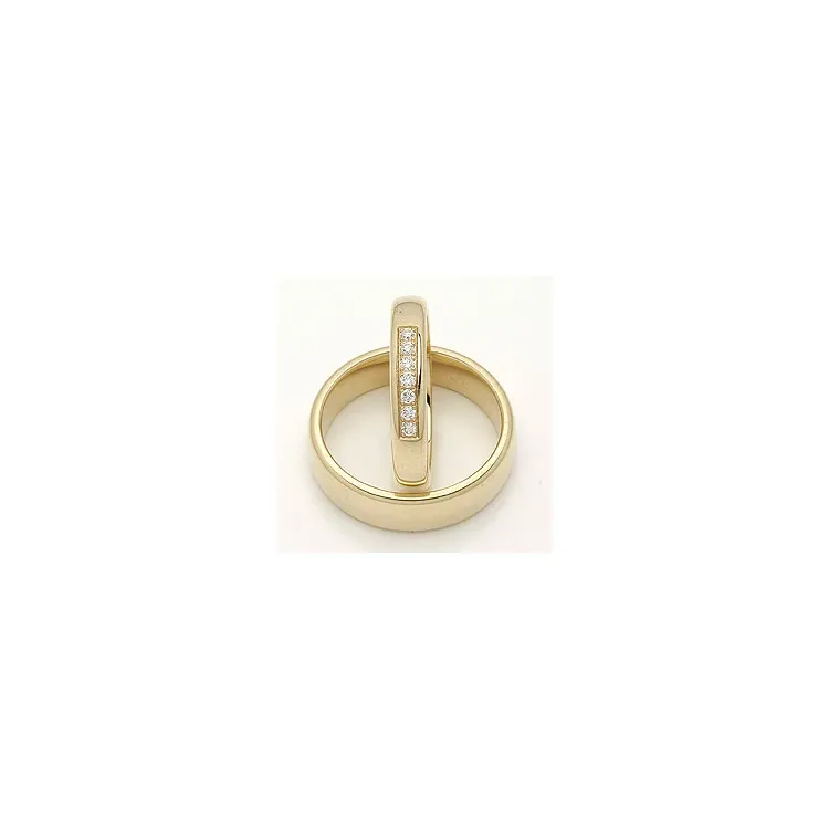 Vihkisormusta 14 karaatin kultaa 0,116 ct