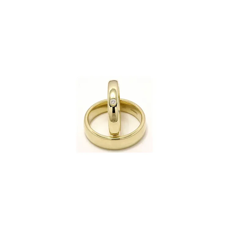 Vihkisormusta 9 karaatin kultaa 0,05 ct