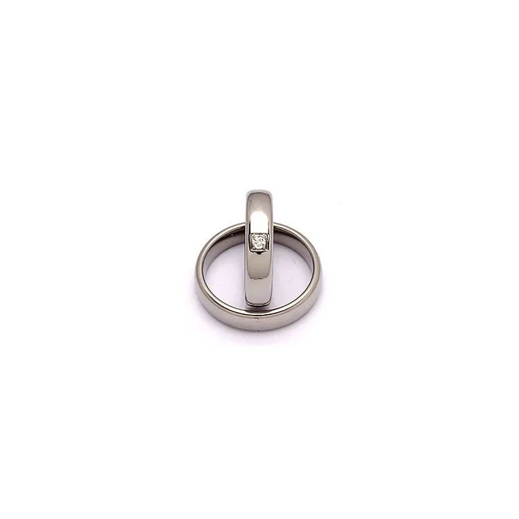 Vihkisormusta titaani 0,05 ct