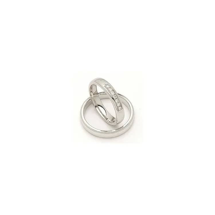 Vihkisormusta 14 karaatin valkokultaa 0,116 ct