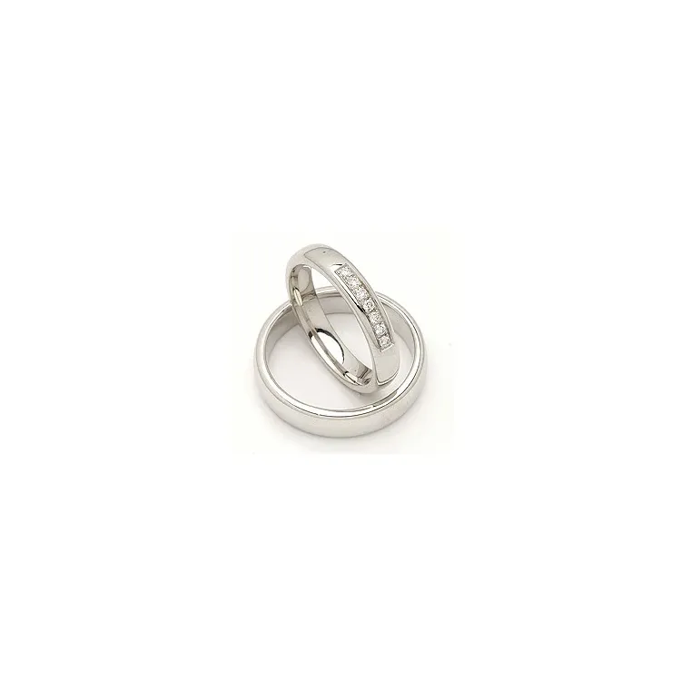 Vihkisormusta 14 karaatin valkokultaa 0,116 ct