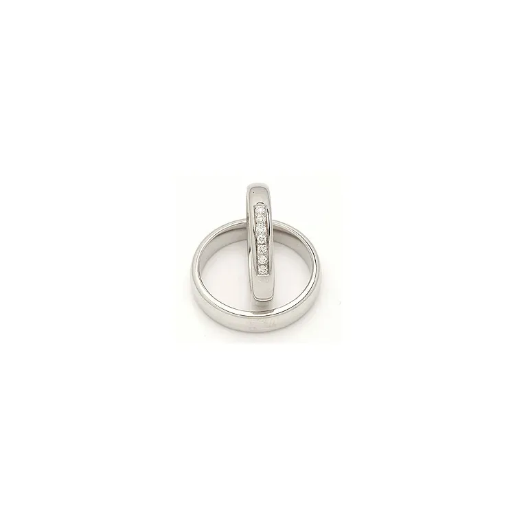 Vihkisormusta 14 karaatin valkokultaa 0,116 ct