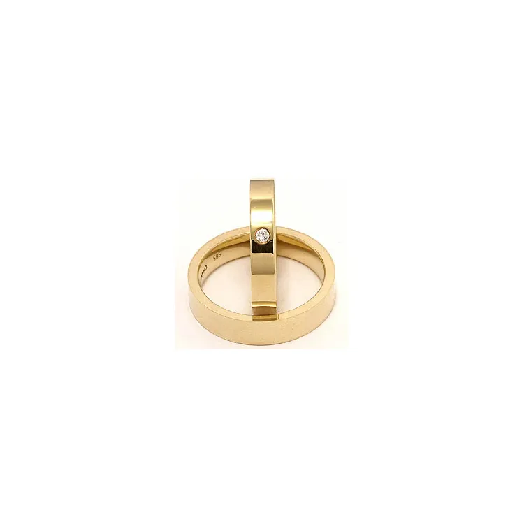 Vihkisormusta 9 karaatin kultaa 0,05 ct