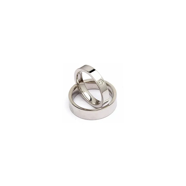 Vihkisormusta hopea 0,05 ct