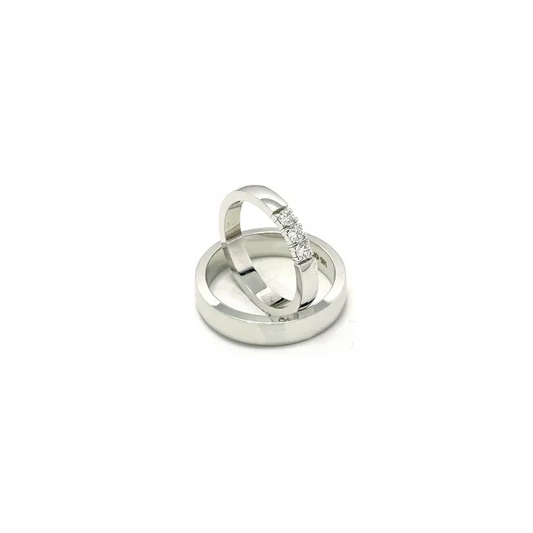 vihkisormusta 14 karaatin valkokultaa 3 x 0,07 ct - setit