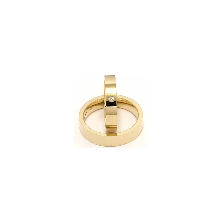 Vihkisormusta 14 karaatin kultaa 0,025 ct - setit