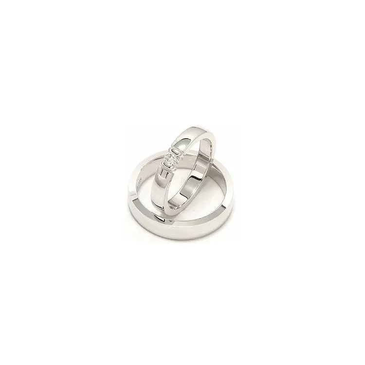 Vihkisormusta 14 karaatin valkokultaa 0,15 ct - setit