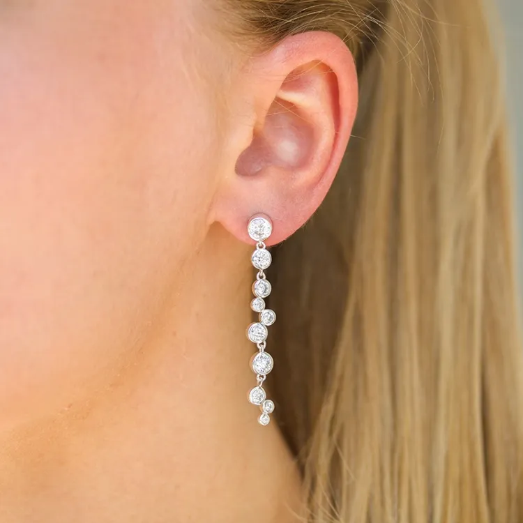 pitkät zirkoni korvarenkaat  hopea - Bubbly Sparkle