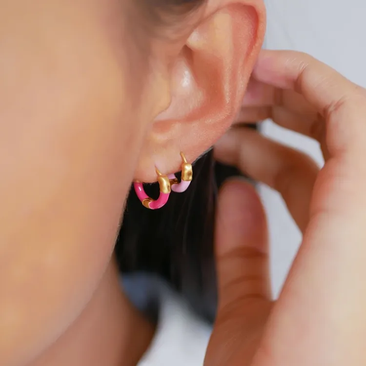 Enamel Lina small rengas  kullattua hopeaa pinkki emalji