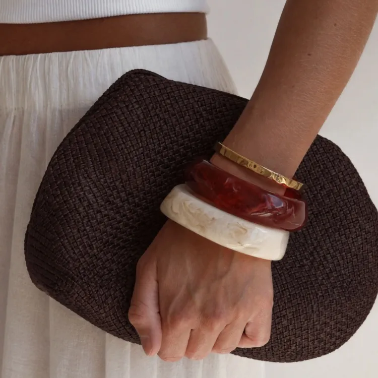 valkoinen bangle hartsi - AURA