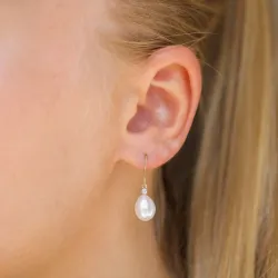 Ovaaleja 7 - 8 mm makeanveden helmi, aaa-graded timanttikorvakorut 14 karaatin kultaa kanssa timanttia