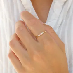 kapea vaaleanpunainen zirkoni sormus 9 karaatin kultaa - Gold Collection