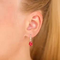 pudota muotoisia korvarenkaat 9 karaatin kultaa kanssa rubiini ja zirkoni - Gold Collection