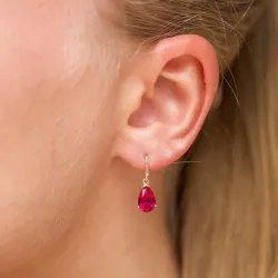 pitkät pisara punainen kultakorvakorut 14 karaatin kultaa kanssa synteettinen rubiini - Gold Collection