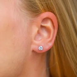 5 mm pyöreitä korvarenkaat 14 karaatin valkokultaa kanssa zirkoni