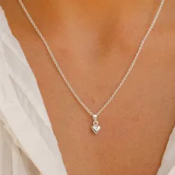5,5 x 8,5 mm sydän riipus  hopeaa - Amoré