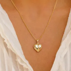 15 x 23 mm sydän riipus  8 karaatin kultaa - Amoré